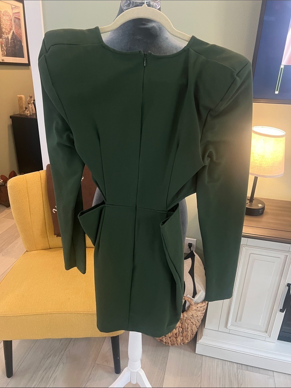 Selfie Leslie Dark Green Long-Sleeve Asymmetrical Wrap Dress - Picture 4 of 9